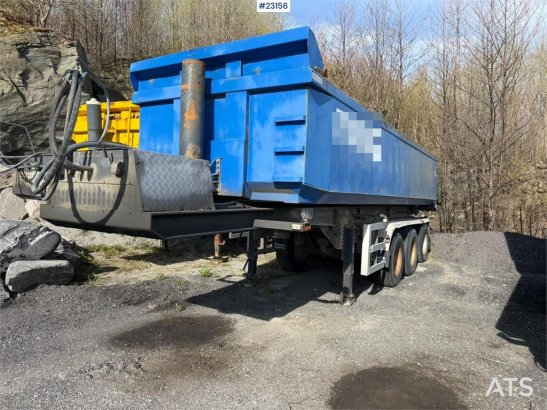 Maur Bilpåbygg 3 axles and tipping semi-trailer for sale as a rep Maur bilpabygg 3 axles and tipping semi-trailer for sale...