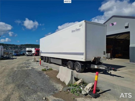 Ekeri 3-axle cabinet semitrailer w/ full side opening. Ekeri 3-axle cabinet semitrailer w/ full side opening. 2019 2 Box s...