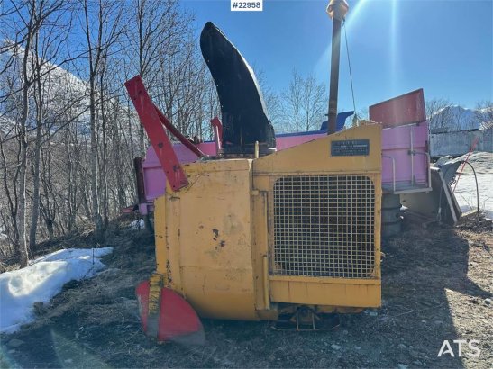 Øveraasen PW1350 Unit 2 snow blower Øveraasen PW1350 Unit 2 snow blower 1975 2 image 32