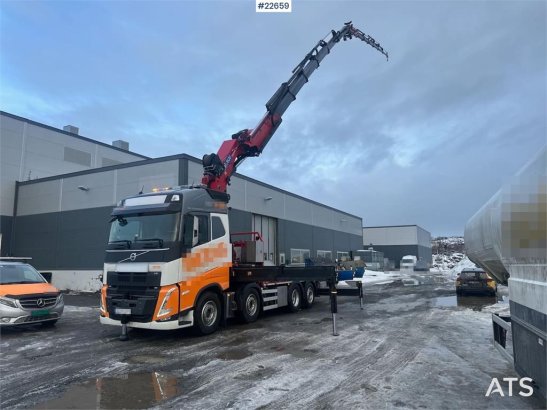 Volvo FH crane truck 8x2 w/ 95 t/m crane, jib and winch, 590 2024 2 Crane trucks image 32