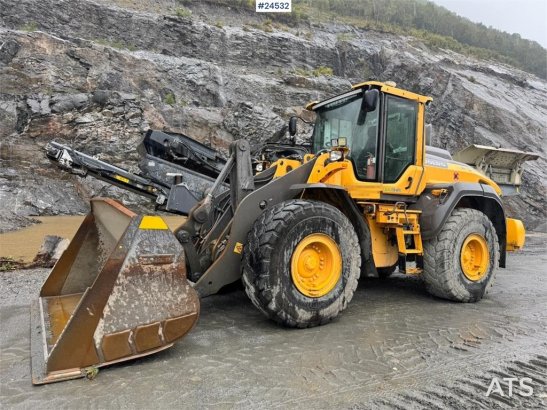 Volvo L110H Wheel Loader with Bucket – 3,100 Hours WATCH 10286 2014 2 Wheel Loaders image 17