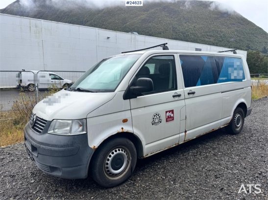 Volkswagen Transporter TDI 4x2 Panel Van Volkswagen Transporter TDI 4x2 Panel Van 2006 2 Small Vans image 47