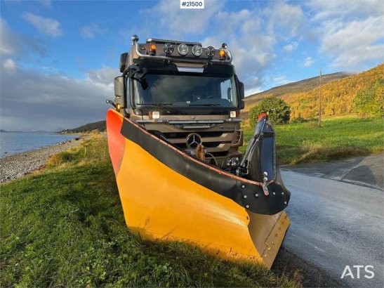 Mercedes-Benz Actros 2848 4x4+2 snow rigged hook truck w/ 20t ho Actros 2848 4x4+2 snow rigged hook truck w/ 20t ho 2011 2...