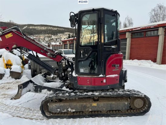 Yanmar Vio57-6B crawler excavator with tilt, grapple and 844 2022 2 Crawler Excavators image 3