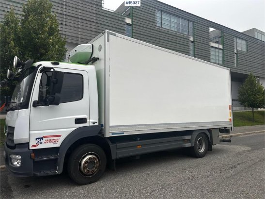 Mercedes-Benz Atego Truck w/ rear lift. Atego Truck w/ rear lift. 2015 2 image 18