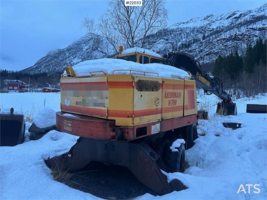 Åkerman H7M wheeled excavator with bucket H7M wheeled excavator with bucket 1991 2 Wheeled Excavators image 3