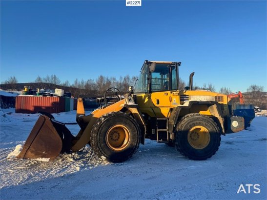 Komatsu WA200-5 wheel loader – repair object WATCH VIDEO 848 2007 2 Wheel Loaders image 3