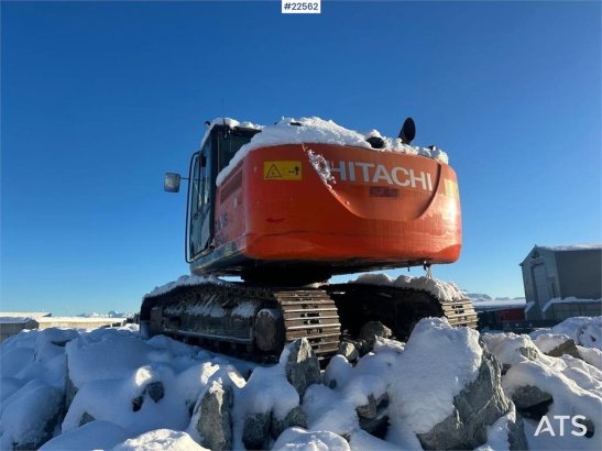 Hitachi ZX180LC-5B excavator w/ rototilt, digging bucket a ZX180LC-5B excavator w/ rototilt, digging bucket a 2013 2 Crawl...