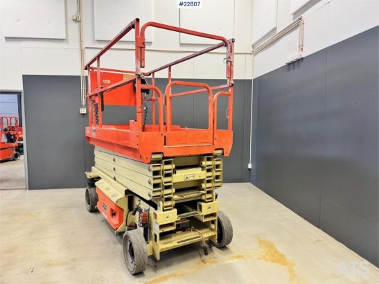 JLG 2646 scissor lift – only 250 hours! 2646 scissor lift – only 250 hours! 2016 2 Scissor Lifts image 3