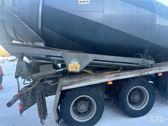 Volvo FMX 540 concrete truck 8x4 w/ cross-country skid. FMX 540 concrete truck 8x4 w/ cross-country skid. 2017 2 image 48