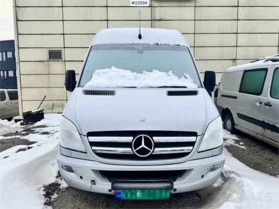 Mercedes-Benz Sprinter 319 with interior and 2 sets of tires Sprinter 319 with interior and 2 sets of tires 2009 2 Small V...