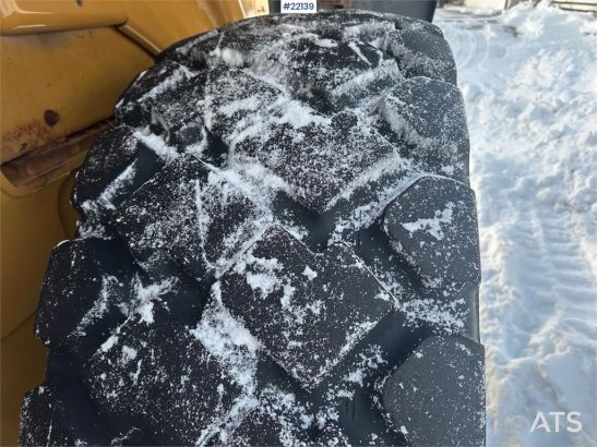 CAT 930G 930G 2005 2 Wheel Loaders image 3