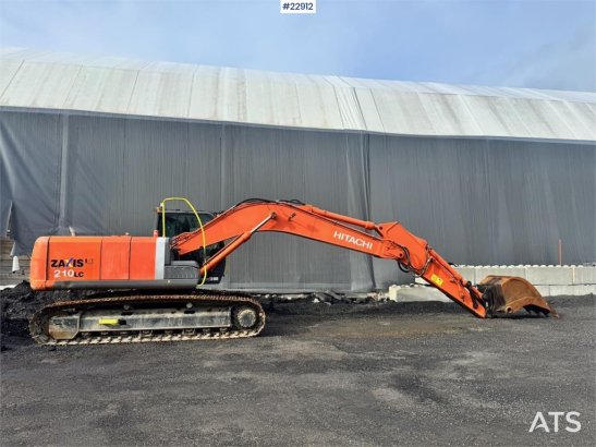 Hitachi ZX210LC-3 crawler excavator with digging bucket, g ZX210LC-3 crawler excavator with digging bucket, g 2008 2 Crawl...