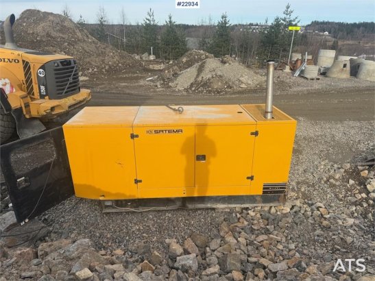 Sdmo JS150 diesel generator SDMO JS150 diesel generator 1999 2 Generators image 3