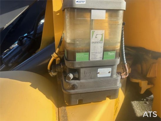 Volvo L35B wheel loader w/ bucket, pallet forks and new L35B wheel loader w/ bucket, pallet forks and new 2013 2 Wheel Loa...