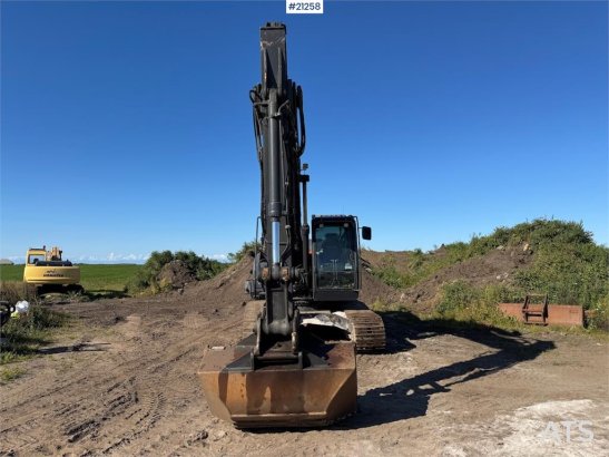 Hitachi ZX 190 LC-6 with Engcon rototilt og graveskuffe. ZX 190 LC-6 with Engcon rototilt og graveskuffe. 2018 2 Crawler E...