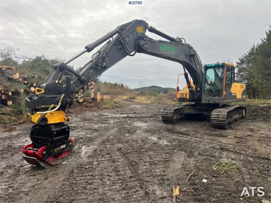 Volvo ec210cl excavator w/ rototilt, sanding bucket and ec210cl excavator w/ rototilt, sanding bucket and 2010 2 Crawler E...
