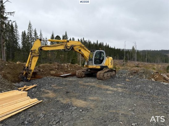 New Holland 235 Crawler Excavator w/ grading bucket 235 Crawler Excavator w/ grading bucket 2006 2 Crawler Excavators image 3