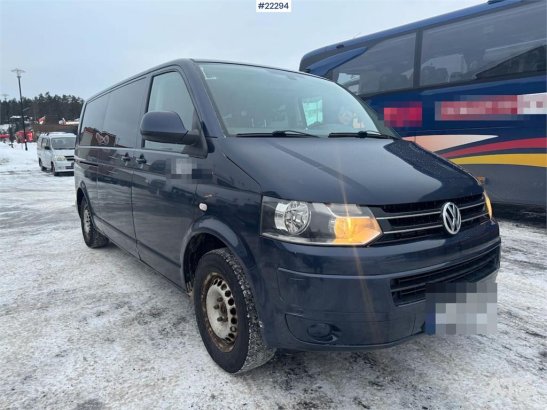 Volkswagen Caravelle – 7 seats with wheelchair lift Volkswagen Caravelle – 7 seats with wheelchair lift 2013 2 image 108