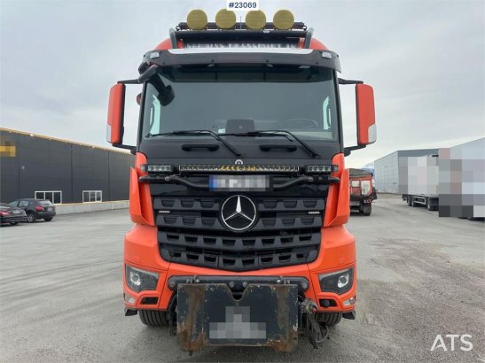 Mercedes-Benz Arocs 8x4 fully plow rigged hook truck w/ underlyi Arocs 8x4 fully plow rigged hook truck w/ underlyi 2023 2...