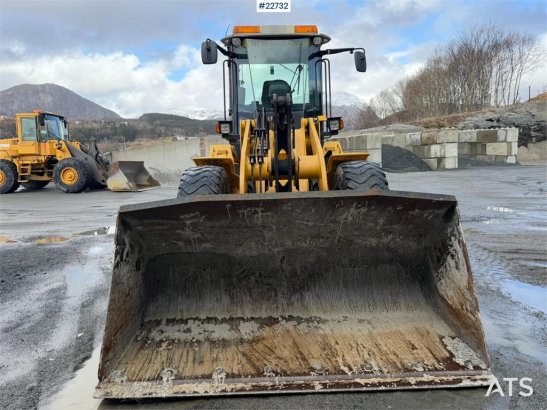 New Holland W130B wheel loader with a bucket W130B wheel loader with a bucket 2011 2 Wheel Loaders image 43