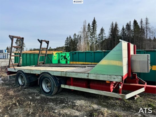 Hengsrød 2-axle machinery trailer – manual ramps Hengsrød 2-axle machinery trailer – manual ramps 2000 2 Lowloader trailer...