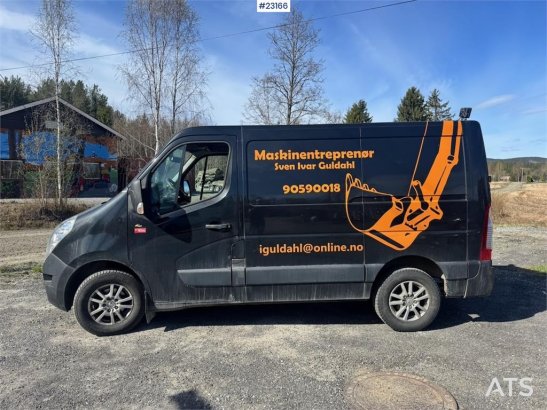 Renault Master van with two sets of tires. Master van with two sets of tires. 2019 2 Small Vans image 3