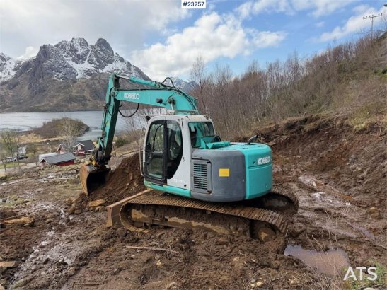 Kobelco SK135 SRLC-1E excavator w/ 3 buckets, Jib, new ste SK135 SRLC-1E excavator w/ 3 buckets, Jib, new ste 2002 2 Crawl...