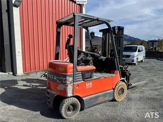 Toyota 7FBMF25 Forklift – Electric 7FBMF25 Forklift – Electric 2013 2 Forklift image 18