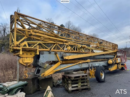 Potain HD40 tower crane with cabin. Potain HD40 tower crane with cabin. 2000 2 Tower cranes image 3