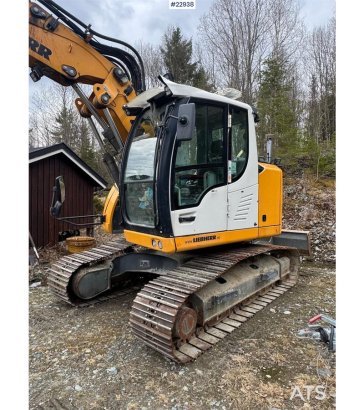 Liebherr R914 Compact crawler excavator with VA boom, 2 buc R914 Compact crawler excavator with VA boom, 2 buc 2018 2 Craw...