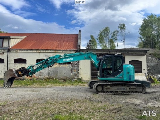Kobelco SK140SRLC-3 crawler excavator with tiltrotator and SK140SRLC-3 crawler excavator with tiltrotator and 2015 2 Crawl...