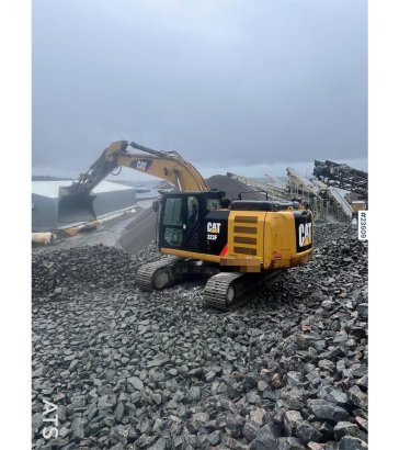 CAT 323FL with tilt and digging bucket 36 2018 2 image 3