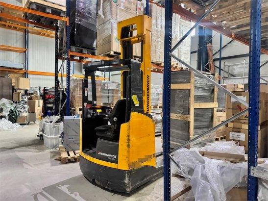 Jungheinrich ETV 114 Electric Forklift ETV 114 Electric Forklift 2 Forklift image 3