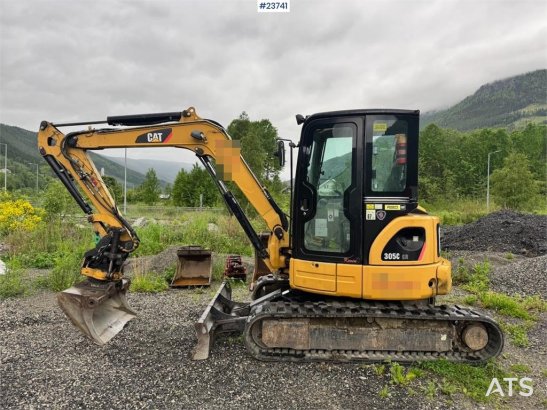 CAT 305C 20 2010 2 image 3