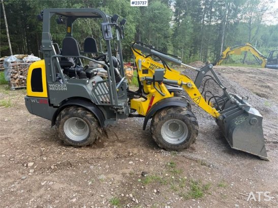 Wacker Neuson WL25 Wheel Loader with Bucket WL25 Wheel Loader with Bucket 2021 2 Wheel Loaders image 3