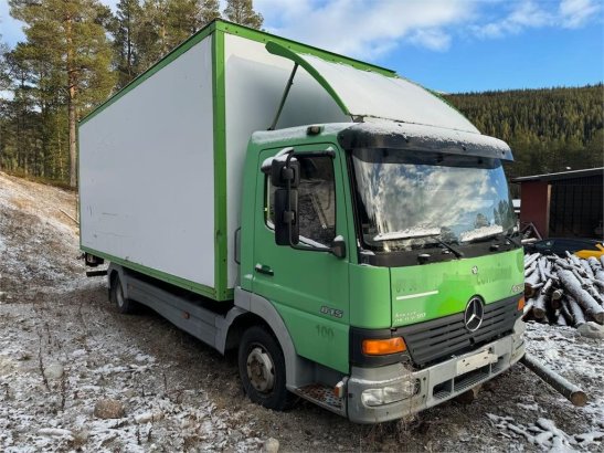 Mercedes-Benz Atego 815 4x2 box truck. Repair object. Atego 815 4x2 box truck. Repair object. 1999 2 image 138