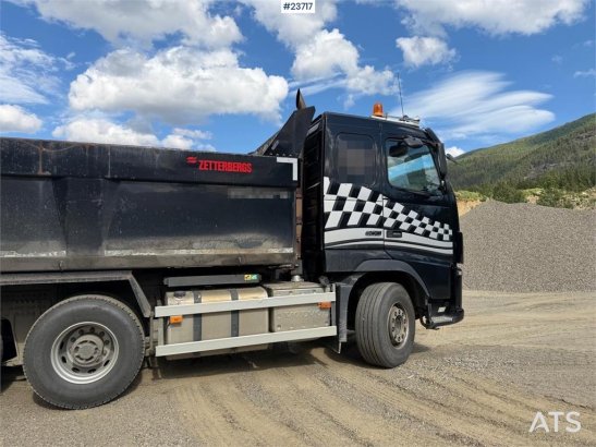 Volvo FH16-600 6x4 tipper truck. – Recently replaced clu 590 2013 2 Tipper trucks image 29