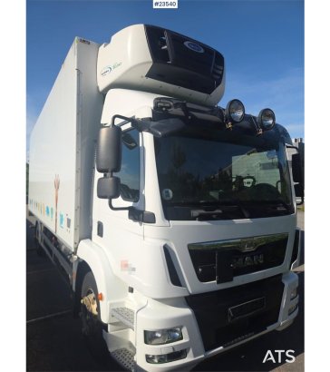 MAN TGM box truck with refrigeration/freezer unit and TGM box truck with refrigeration/freezer unit and 2017 2 image 78