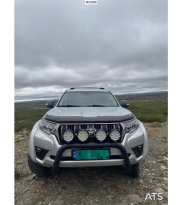 Toyota Land Cruiser Land Cruiser 2022 2 Small Vans image 3