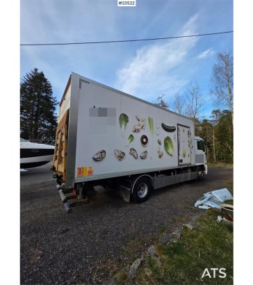 MAN TGM 15.250 Box Truck with Refrigeration/Freezer Un TGM 15.250 Box Truck with Refrigeration/Freezer Un 2014 2 image 3