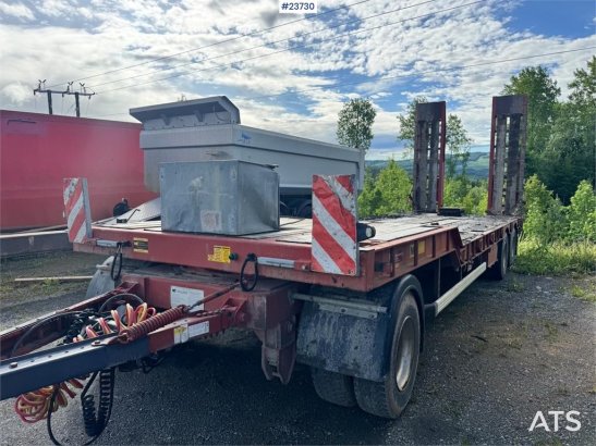 NC Machinery Trailer with Hydraulic Ramps NC Machinery Trailer with Hydraulic Ramps 2011 2 Lowloader trailers image 3