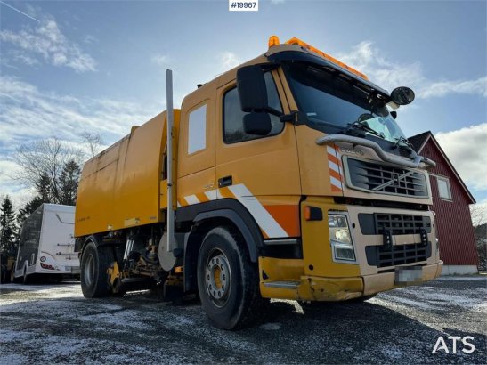 Volvo FM9 4x2 sweeper truck w/ Beam sweeper S7000 superc FM9 4x2 sweeper truck w/ Beam sweeper S7000 superc 2003 2 image 3