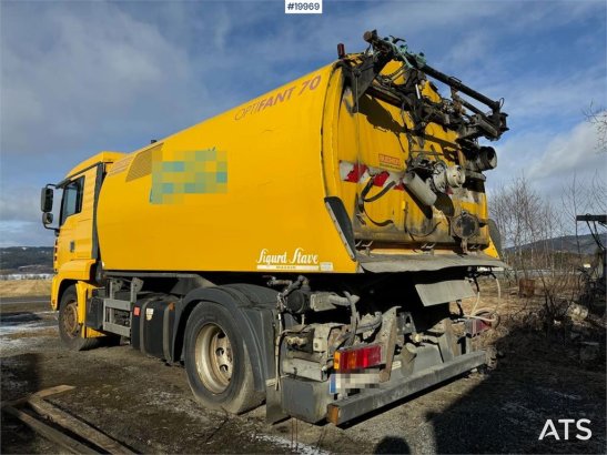 MAN 18.313 Sweeper w/ Bucher Optifant 70 superconstruc 18.313 Sweeper w/ Bucher Optifant 70 superconstruc 2002 2 image 18