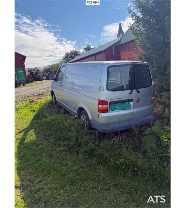 Volkswagen Transporter 4x2 Van – Not EU-approved Volkswagen Transporter 4x2 Van – Not EU-approved 2004 2 Small Vans image 3