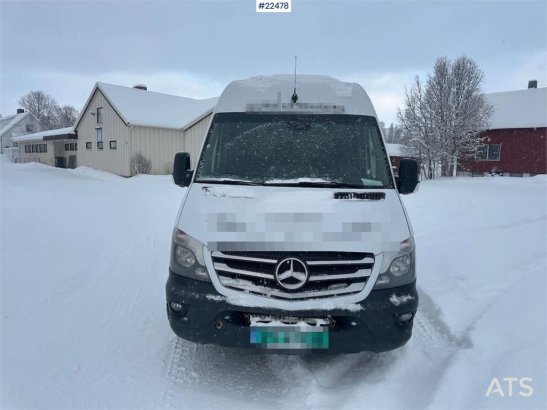 Mercedes-Benz Sprinter 4x2 w/ 2 sets of tires and ramp Mercedes-Benz Sprinter 4x2 w/ 2 sets of tires and ramp 2014 2 Small...