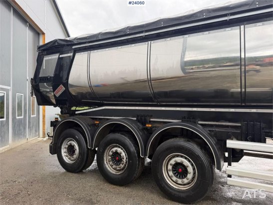 Carnehl tip semi with new chapel Carnehl tip semi with new chapel 2018 2 image 18