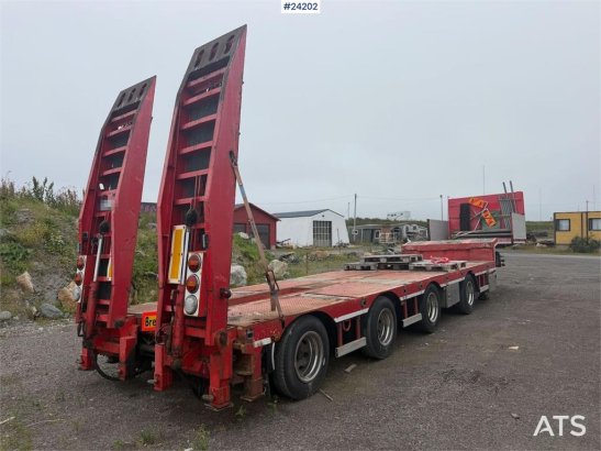 Bodex 4 axle machine trailer w/ hydraulic drive bridges Bodex 4 axle machine trailer w/ hydraulic drive bridges 2015 2 Low...