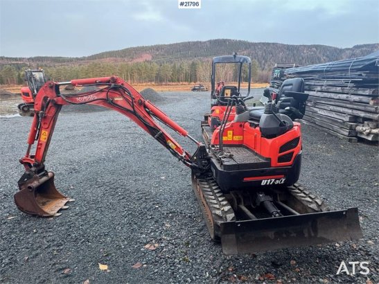 Kubota U17-3a Mini Excavator with Digging Bucket – Custom U17-3a Mini Excavator with Digging Bucket – Custom 2009 2 image 3