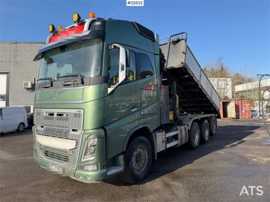 Volvo FH16 8x4 Tridem Crane Truck with 2014 26 t/m Palfi 590 2015 2 Crane trucks image 18